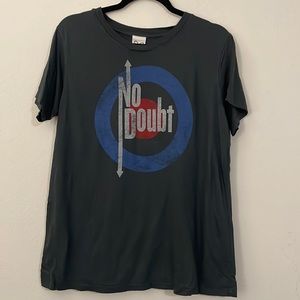 Women’s Let Luv No Doubt tee